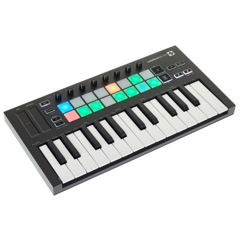 Novation Launchkey Mini MK3 Novation Launchkey Mini MK3
