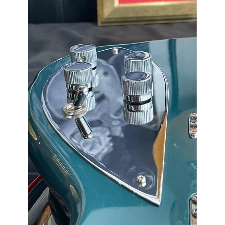 Rickenbacker 650A Atlantis Turquoise Año 97 *Used