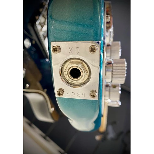 Rickenbacker 650A Atlantis Turquoise...