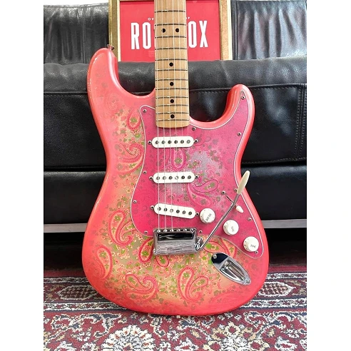 Fender Stratocaster 70s Pink Paisley MIJ '95 *Used