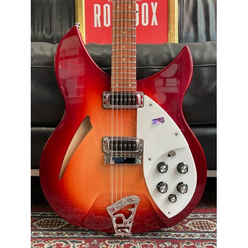 Rickenbacker 330/12 Fireglo 97 Impecable *Used