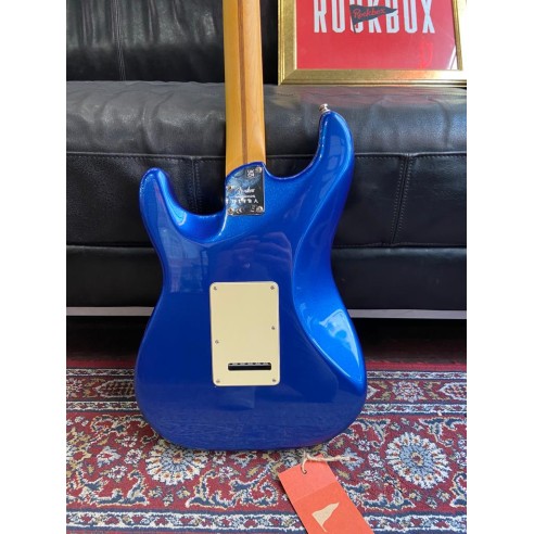 Fender Stratocaster Ultra Cobra Blue... Fender Stratocaster Ultra Cobra Blue...