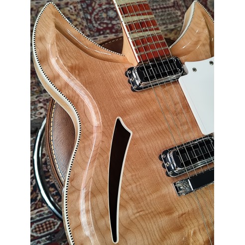 Rickenbacker 381 V69 MG *Used