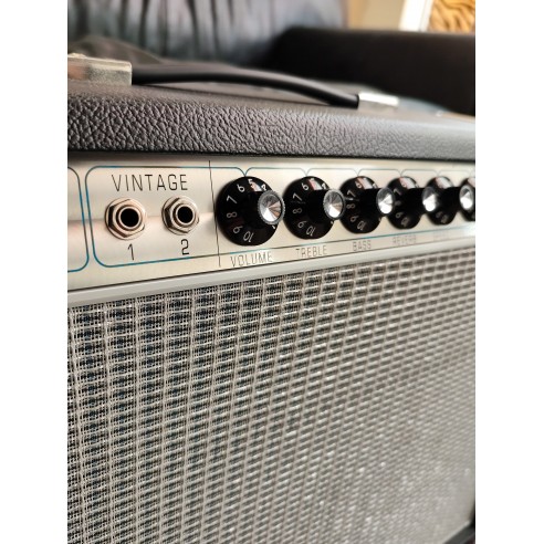Fender 68 Deluxe Reverb Combo *Used