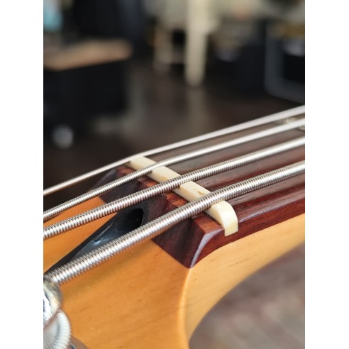 Fender Jazz Bass Deluxe Vintage White...